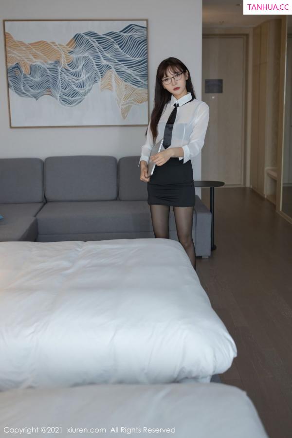 陆萱萱  女神总裁陆萱萱 双人房的故事第8张图片